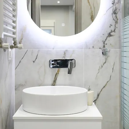 Luxury White Tower