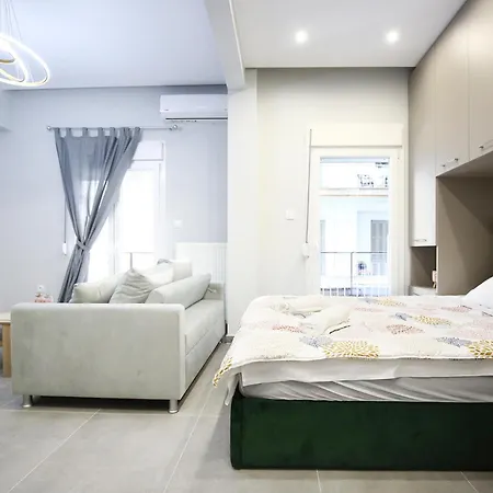 Luxury White Tower Apartament *