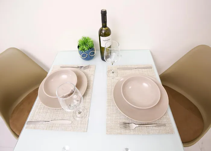 Luxury White Tower Apartament