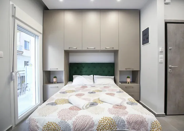 Luxury White Tower Apartmán
